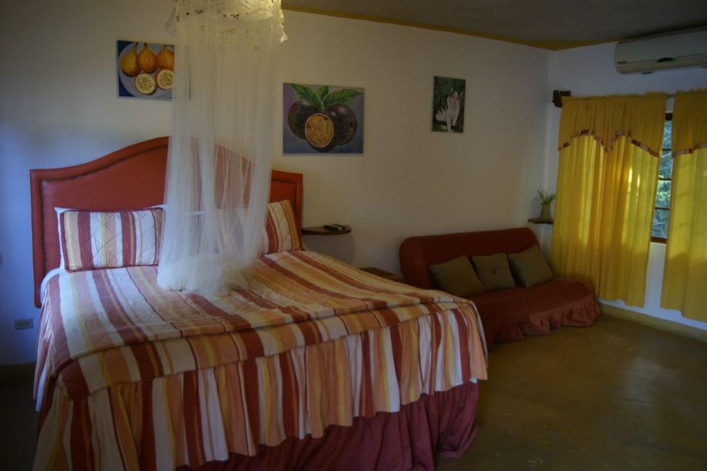 San San Tropez Hotel Port Antonio Luaran gambar