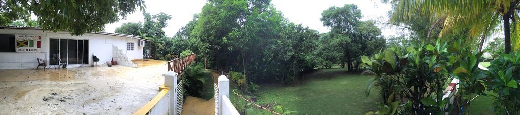 San San Tropez Hotel Port Antonio Luaran gambar
