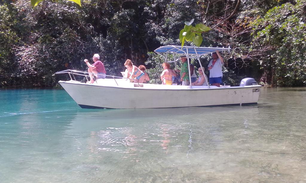 San San Tropez Hotel Port Antonio Luaran gambar